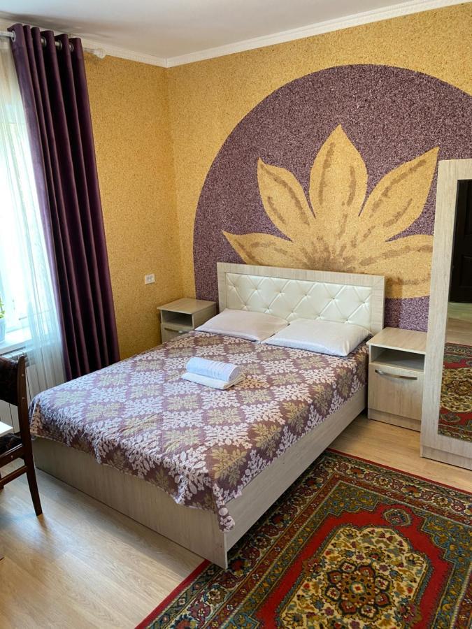 Отель Жылдыз Jalal-Abad Exterior foto