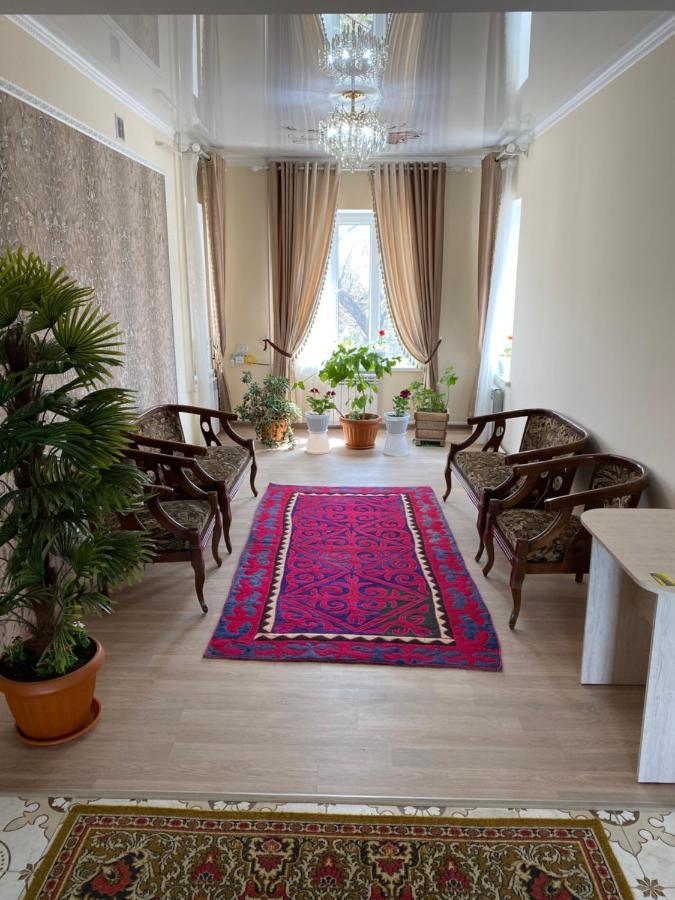 Отель Жылдыз Jalal-Abad Exterior foto